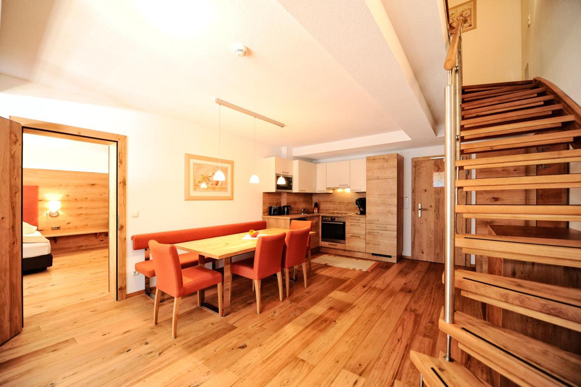 Dorfstadl Hotel 4*